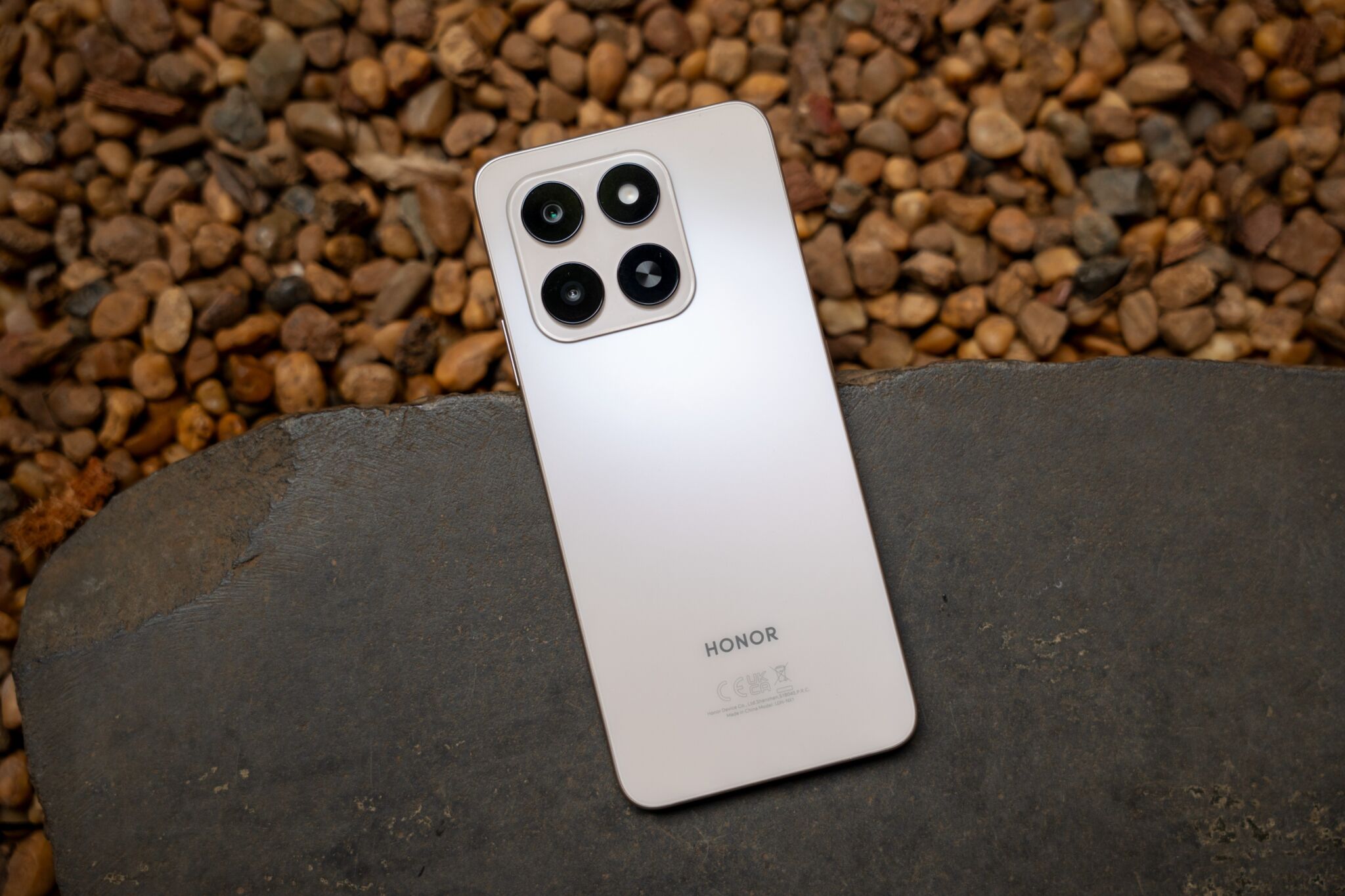 HONOR X7d giá từ 5,7 triệu đồng HONOR X7d chính thức ra mắt: Chuẩn mực mới cho smartphone bền bỉ trong tầm giá phổ thông