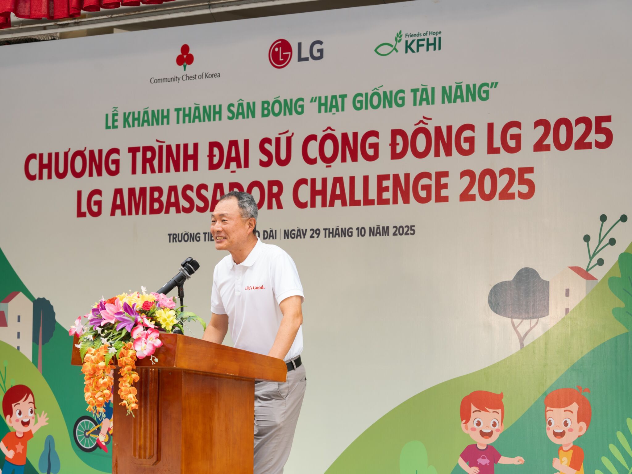 LG Electronics khánh thành sân bóng “Hạt giống Tài năng” LG Electronics khánh thành sân bóng “Hạt giống Tài năng”, góp phần nâng cao sức khỏe thể chất, cải thiện chất lượng giáo dục cho trẻ em