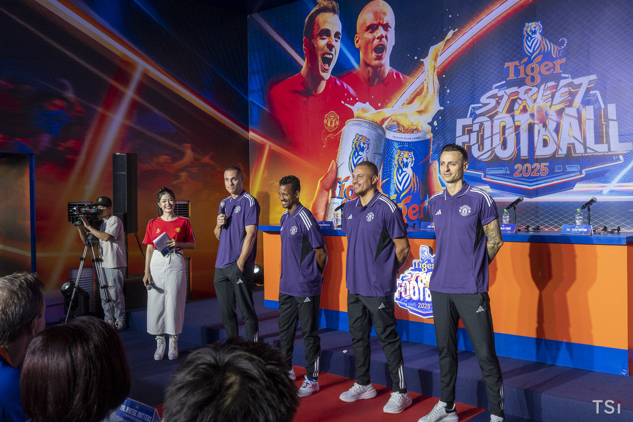 Tiger Beer đem 4 huyền thoại Manchester United đến Việt Nam