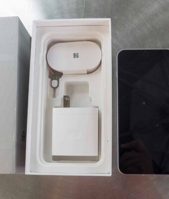 Mở hộp OPPO Find X9: đẹp, đơn giản nhưng cao cấp