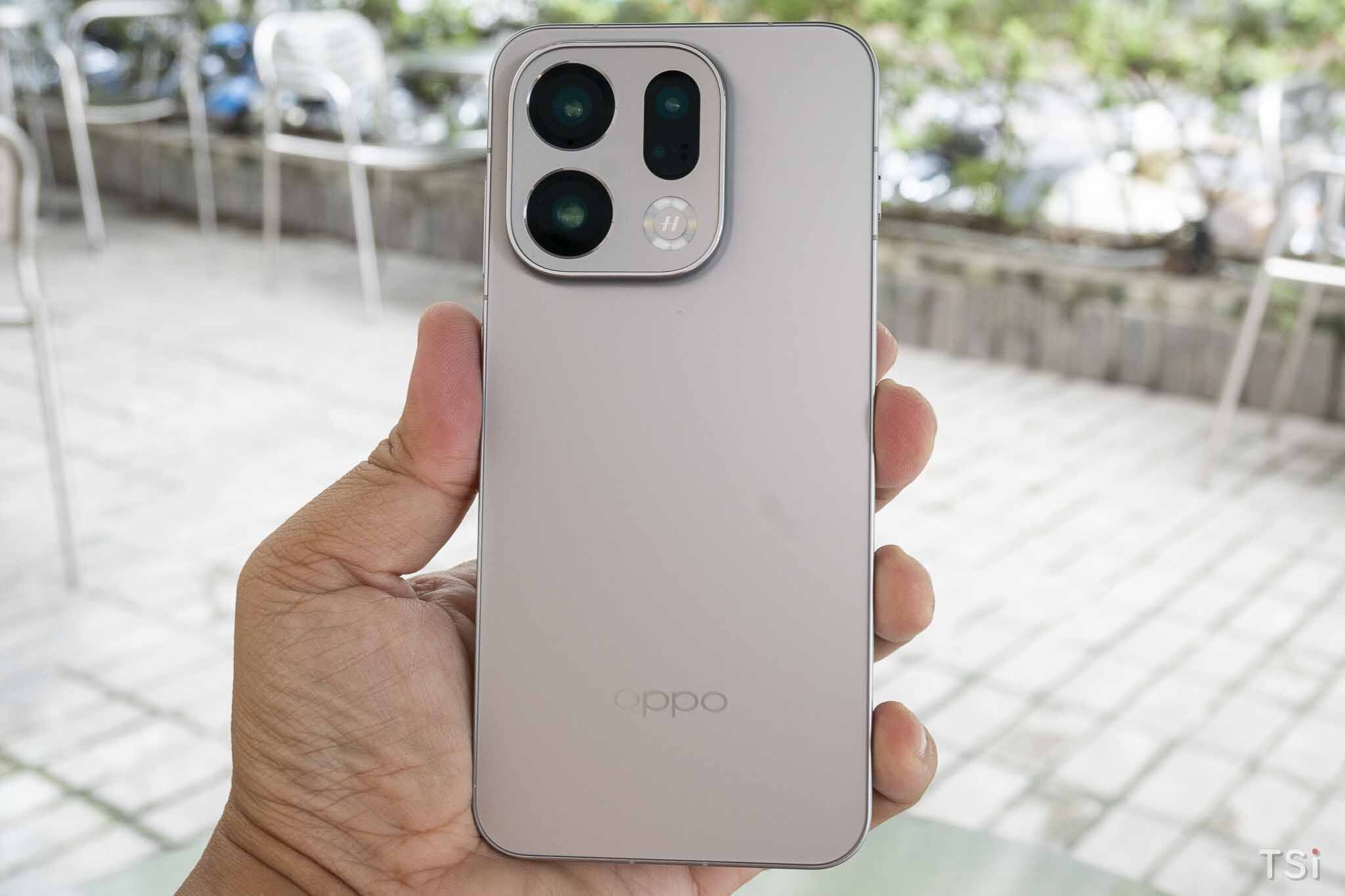 Mở hộp OPPO Find X9: đẹp, đơn giản nhưng cao cấp Mở hộp OPPO Find X9: đẹp, đơn giản nhưng cao cấp