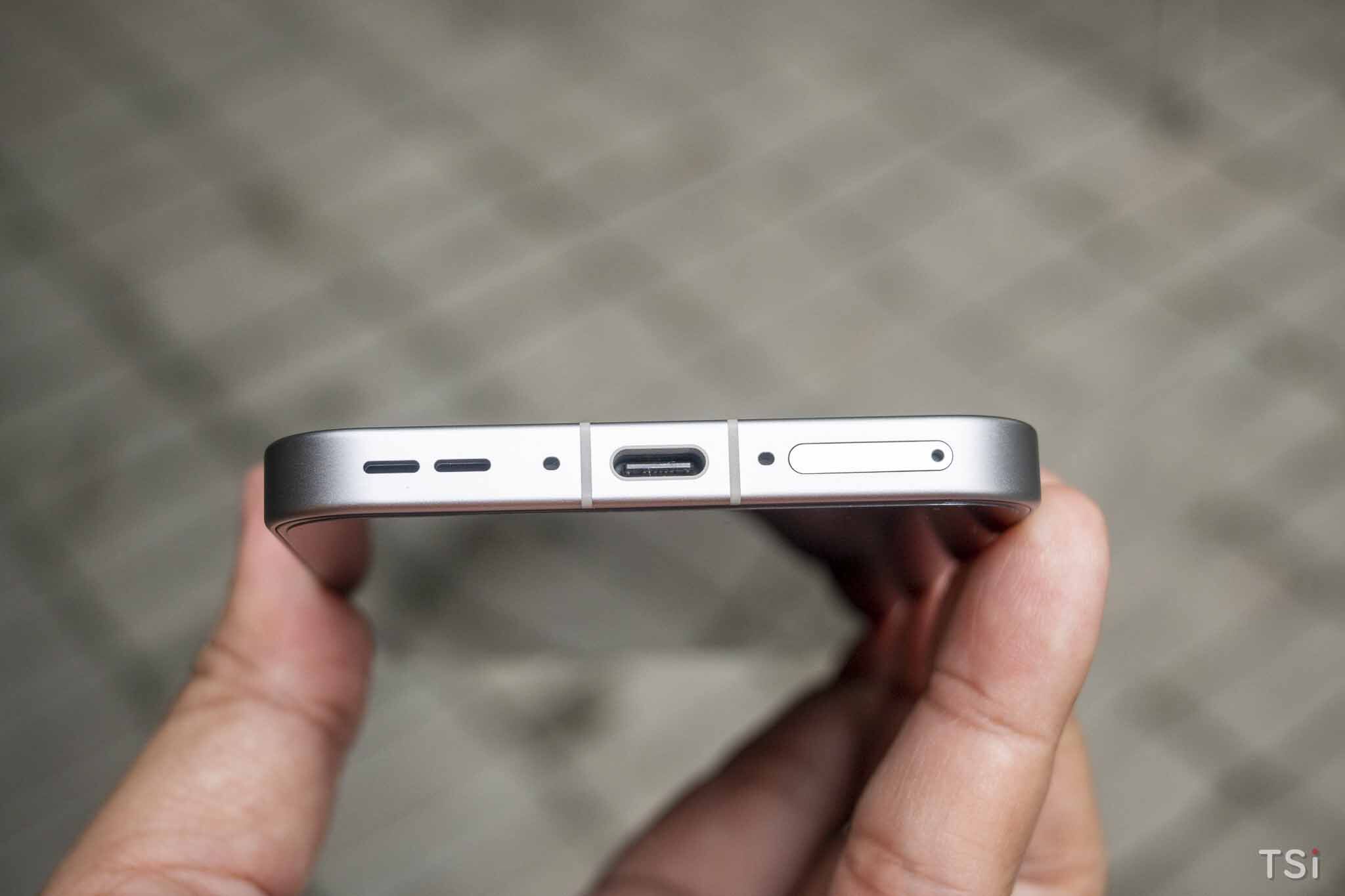 Mở hộp OPPO Find X9: đẹp, đơn giản nhưng cao cấp Mở hộp OPPO Find X9: đẹp, đơn giản nhưng cao cấp