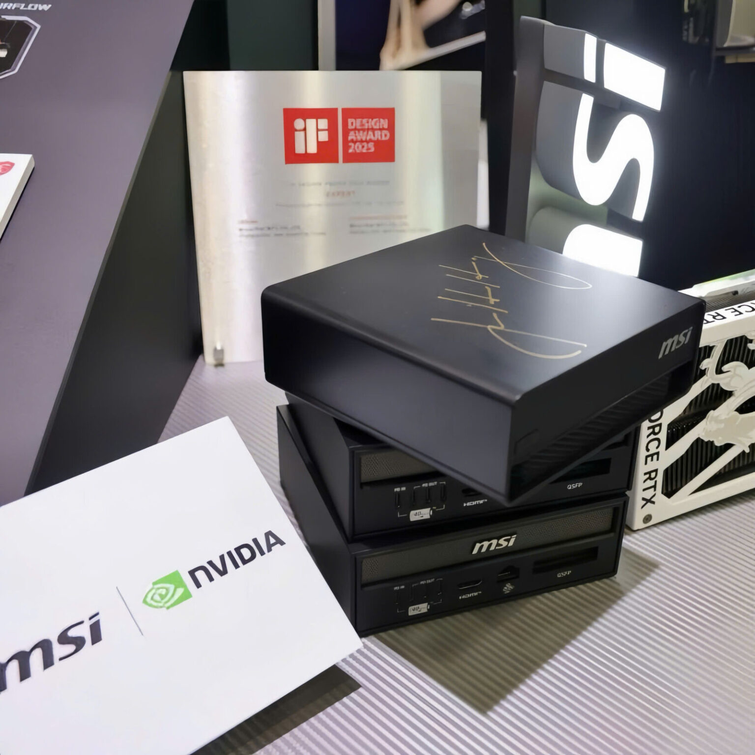MSI ra mắt siêu máy tính AI cá nhân EdgeXpert xây dựng trên nền tảng NVIDIA DGX Spark – chính thức có mặt tại Việt Nam từ đầu tháng 11/2025 MSI ra mắt siêu máy tính AI cá nhân EdgeXpert xây dựng trên nền tảng NVIDIA DGX Spark – chính thức có mặt tại Việt Nam từ đầu tháng 11/2025