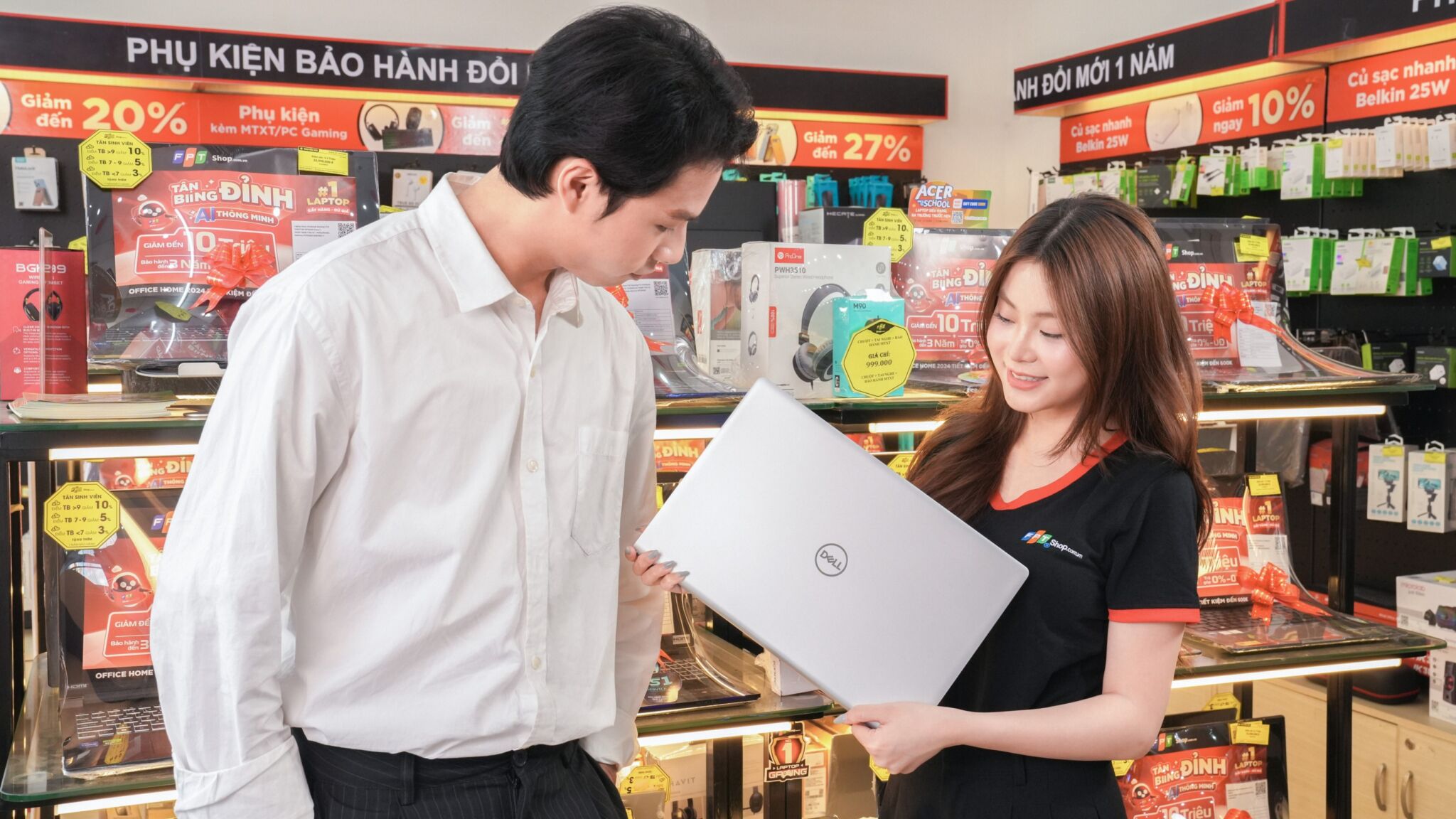 Mua laptop mùa cuối năm tại FPT Shop: Giảm đến 10%, tối đa 8 triệu đồng Mua laptop mùa cuối năm tại FPT Shop: Giảm đến 10%, tối đa 8 triệu đồng