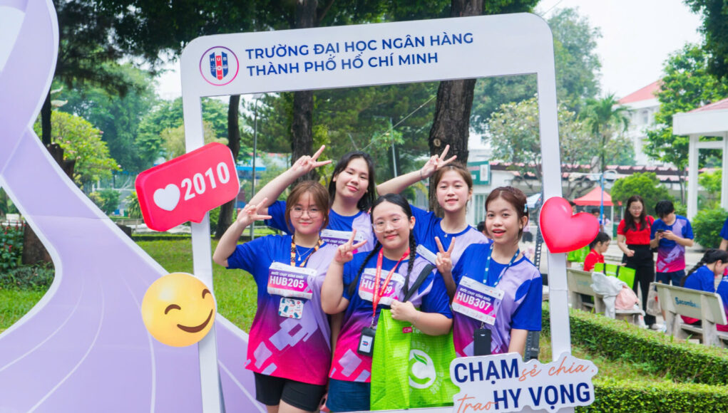 NAPAS, Mastercard và Payoo thực hiện 'Chạm sẻ chia, Trao hy vọng'