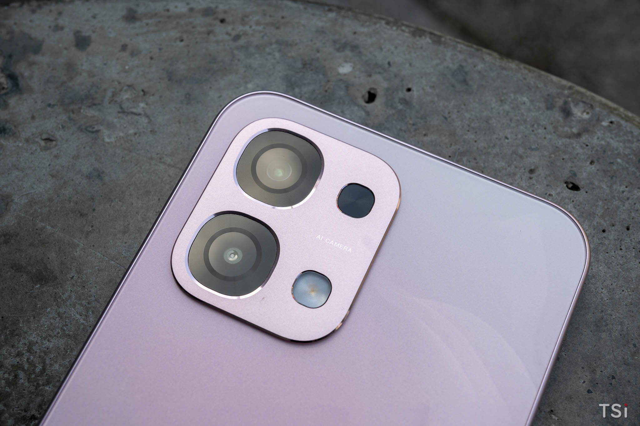OPPO A6 Pro 4G: mỏng, pin lớn, sạc nhanh và cấu hình khá OPPO A6 Pro 4G: mỏng, pin lớn, sạc nhanh và cấu hình khá