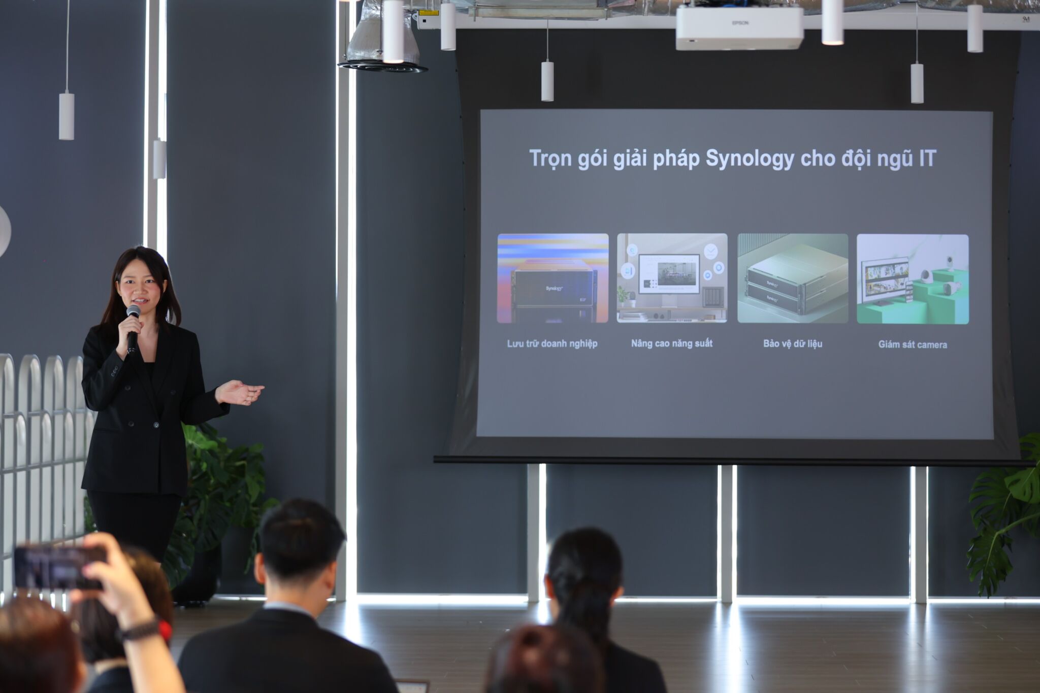 Synology ra mắt các sản phẩm flagship mới kỷ niệm 25 năm thành lập Synology ra mắt các sản phẩm flagship mới kỷ niệm 25 năm thành lập