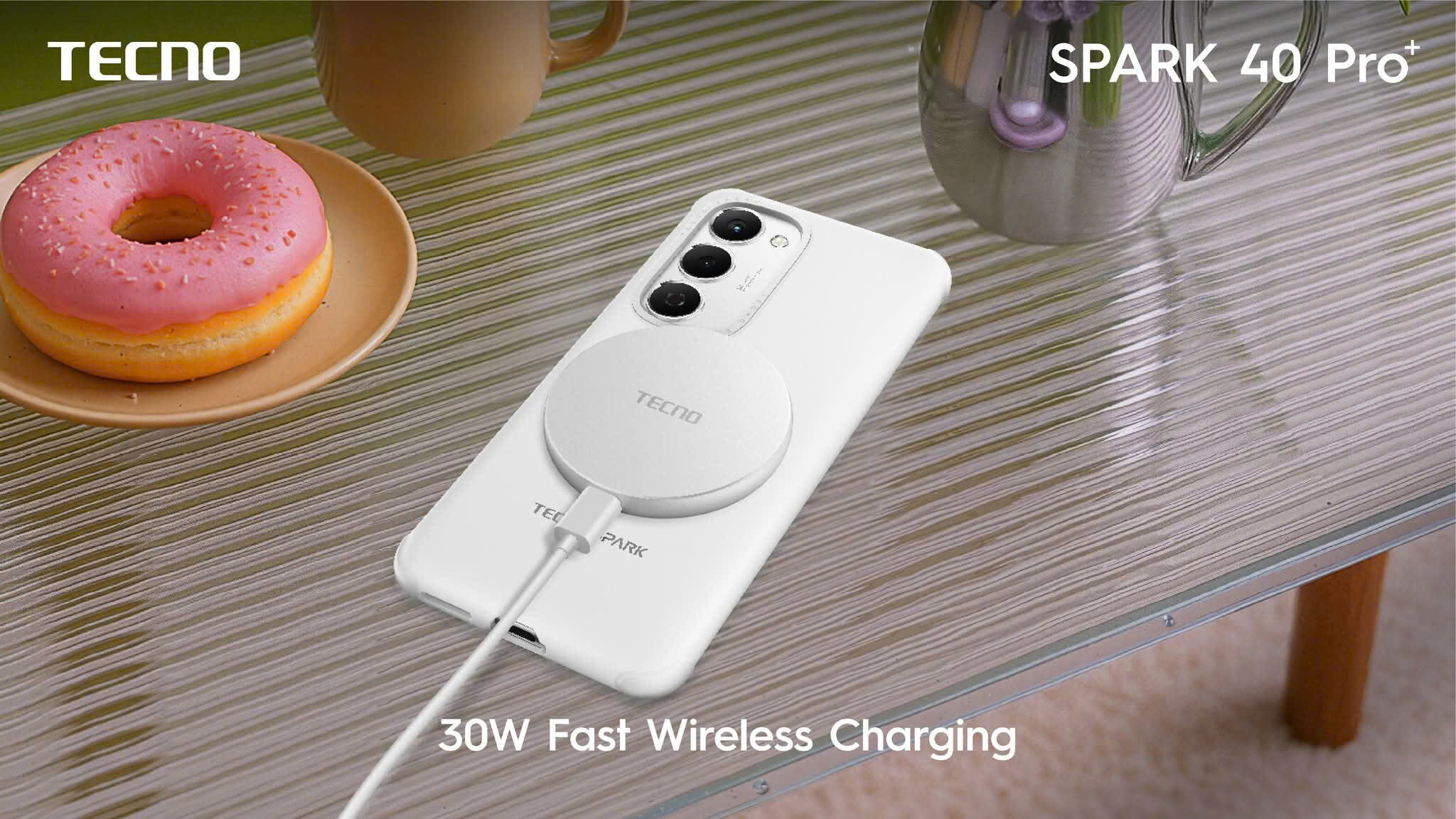 TECNO SPARK 40 PRO+ mở bán hôm nay, giá 5,7 triệu đồng TECNO SPARK 40 PRO+ ra mắt: Mỏng nhẹ 6,49mm, Chip G200 đầu tiên trên thế giới, độc quyền tại CellphoneS