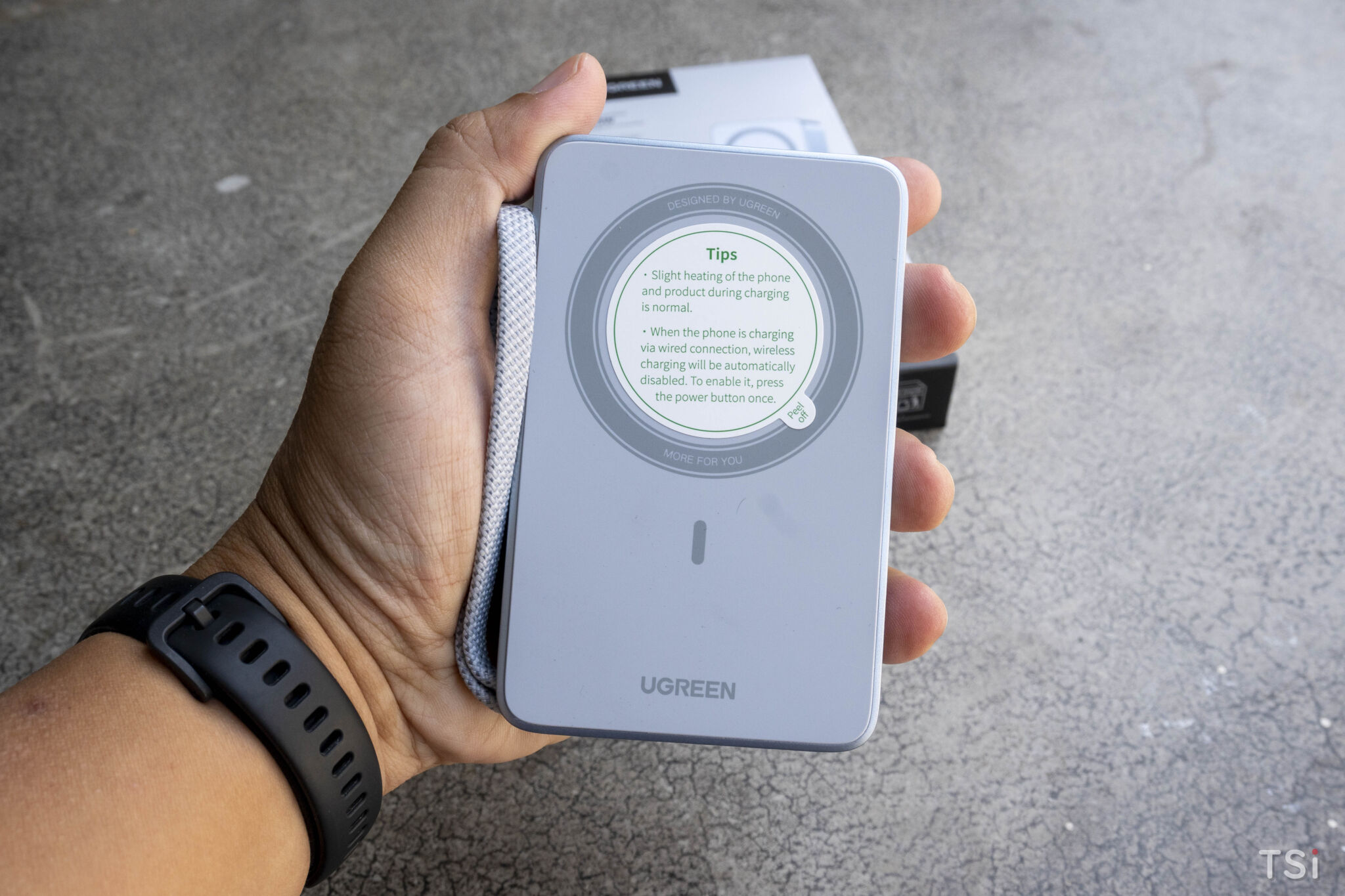 Pin và đế sạc Ugreen MagFlow: giải phóng thiết bị Apple khỏi dây nhợ Pin và đế sạc Ugreen MagFlow: giải phóng thiết bị Apple khỏi dây nhợ