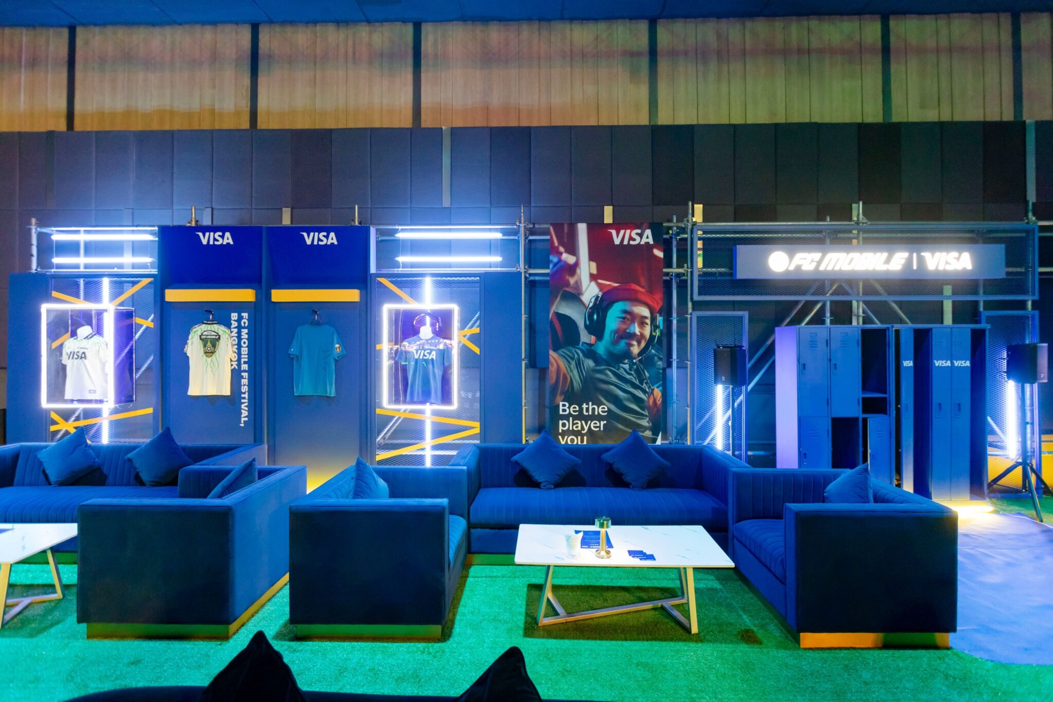 Visa và EA SPORTS ghi dấu ấn tại sự kiện ở Bangkok, mở đường cho tương lai của trò chơi điện tử, thể thao điện tử và trải nghiệm thanh toán Visa và EA SPORTS ghi dấu ấn tại sự kiện ở Bangkok, mở đường cho tương lai của trò chơi điện tử, thể thao điện tử và trải nghiệm thanh toán