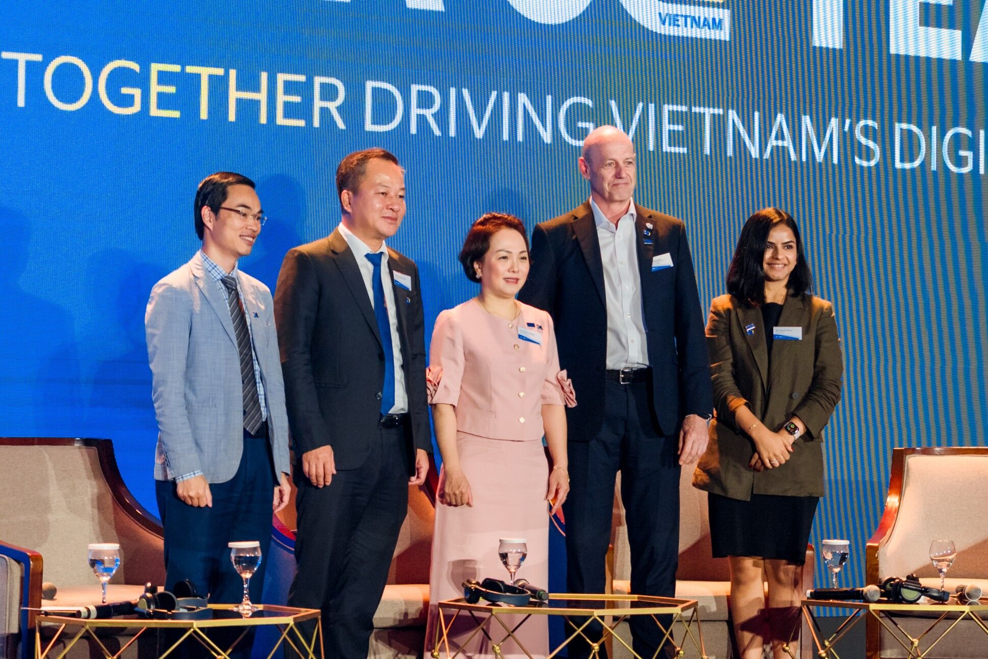 Visa kỷ niệm 30 năm đồng hành tại Việt Nam: Kết nối cộng đồng, thúc đẩy phát triển Visa kỷ niệm 30 năm đồng hành tại Việt Nam: Kết nối cộng đồng, thúc đẩy phát triển