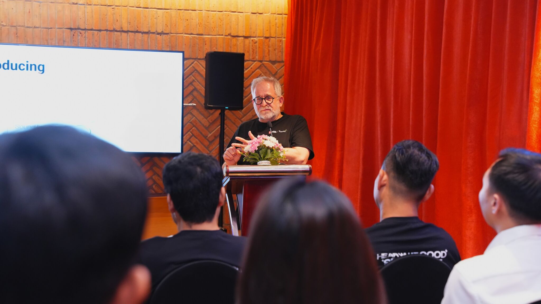 Alpha Works công bố hợp tác chiến lược với Audiofrog Alpha Works công bố hợp tác chiến lược với Audiofrog trong nghiên cứu và phát triển sản phẩm