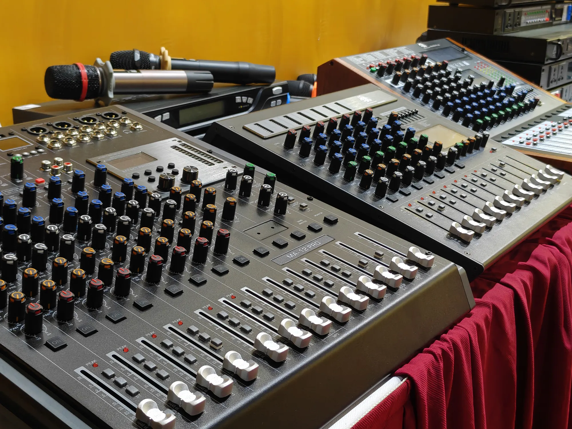 Triển lãm âm thanh chuyên nghiệp PLASE Show Hà Nội 2025 Triển lãm âm thanh chuyên nghiệp PLASE Show Hà Nội 2025