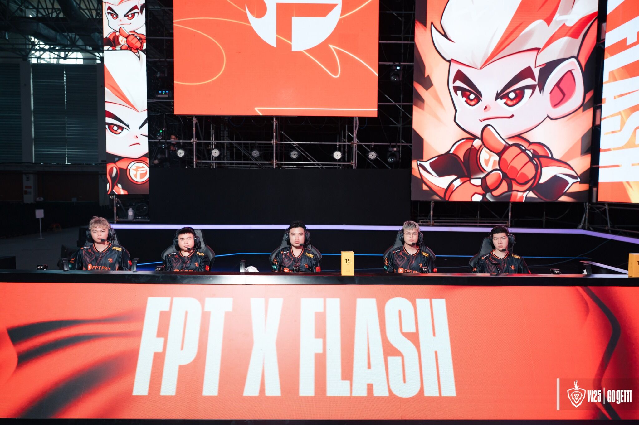 Chiến thắng vang dội của FPT x Flash tại ĐTDV Mùa Đông 2025 Chiến thắng vang dội của FPT x Flash tại ĐTDV Mùa Đông 2025