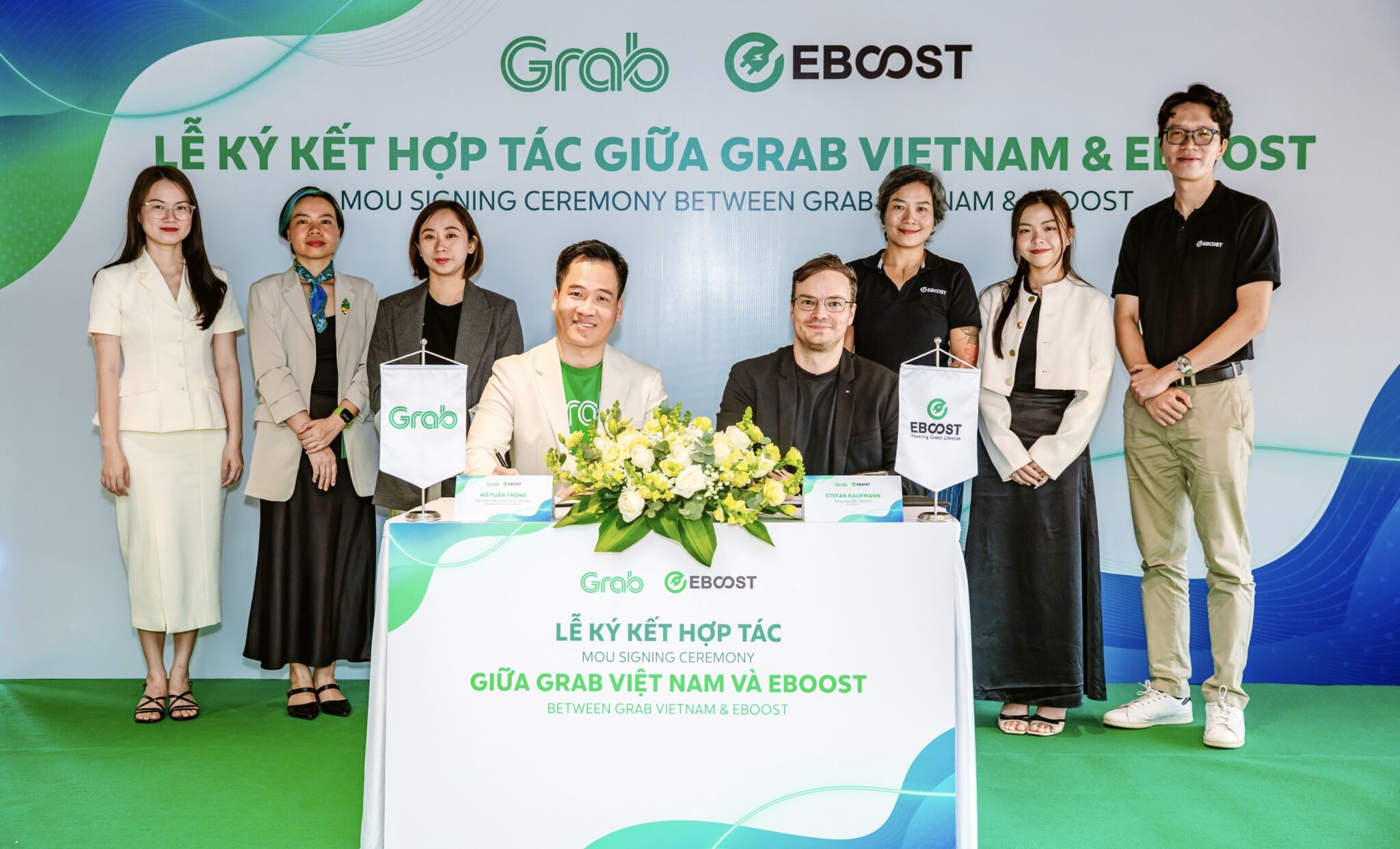 Grab Việt Nam hợp tác với EBOOST nhằm thúc đẩy sử dụng xe điện tại Việt Nam