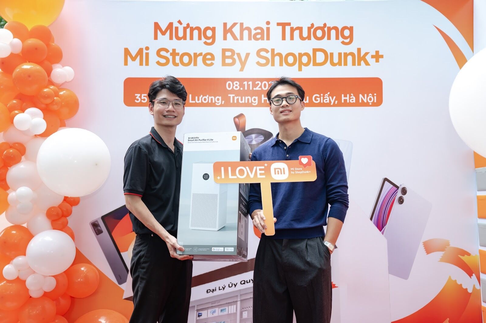 Mi Store by ShopDunk+ lần đầu ra mắt tại Hà Nội