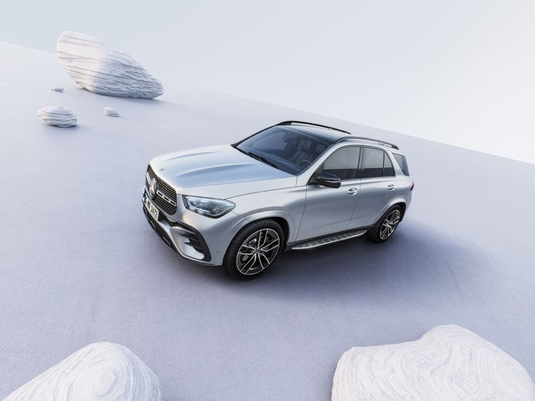 Mercedes-Benz Việt Nam ra mắt GLE 400 e 4MATIC – mẫu SUV Plug-in Hybrid đầu tiên tại Việt Nam