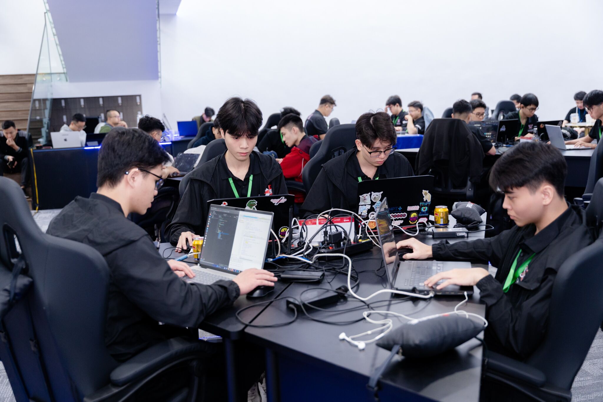 MoMo góp phần nâng cao nhận thức an ninh mạng cho sinh viên, hướng tới không gian tài chính số an toàn MoMo góp phần nâng cao nhận thức an ninh mạng cho sinh viên, hướng tới không gian tài chính số an toàn