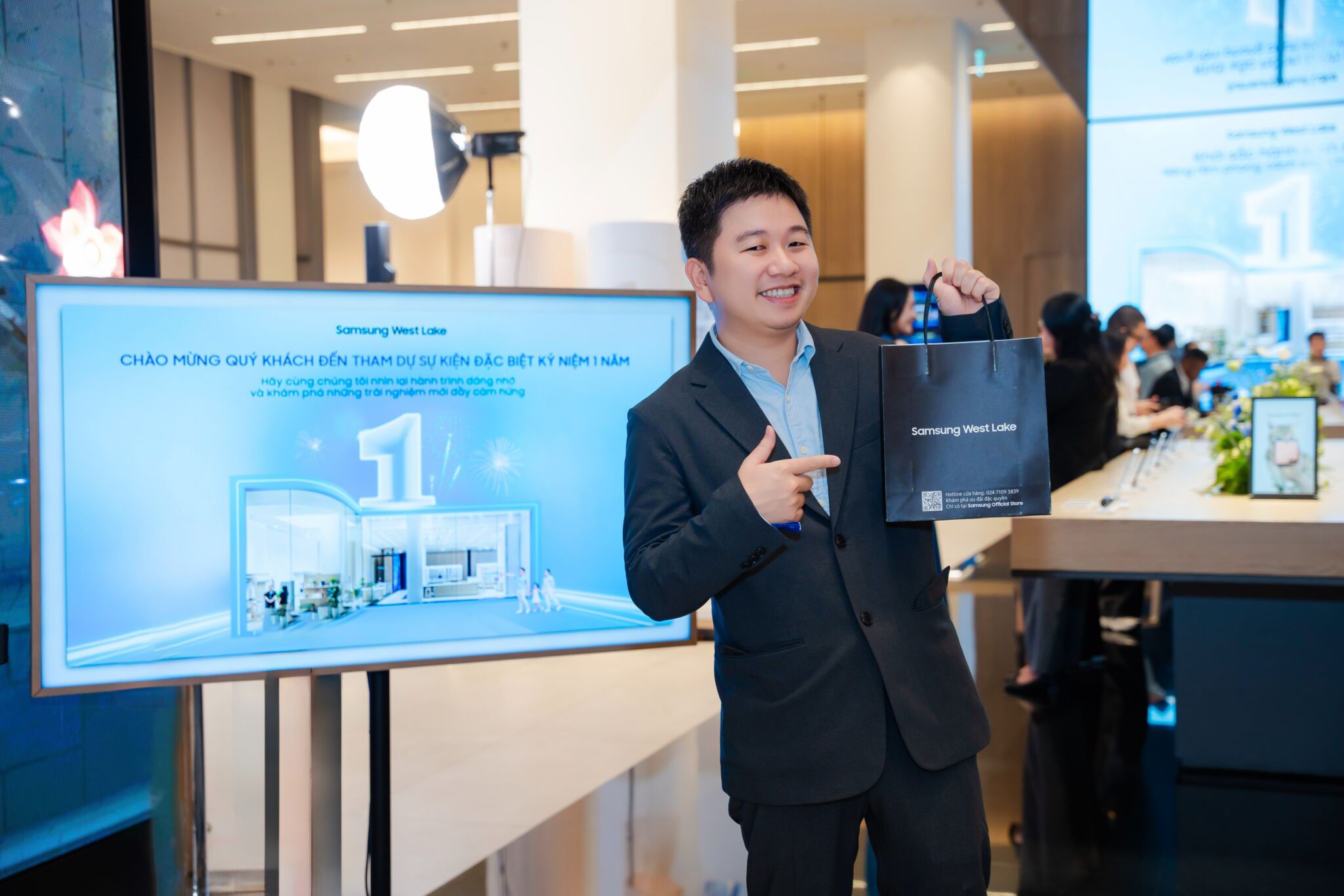 Samsung West Lake: Dấu ấn trên hành trình 3 thập kỷ lớn cùng Việt Nam