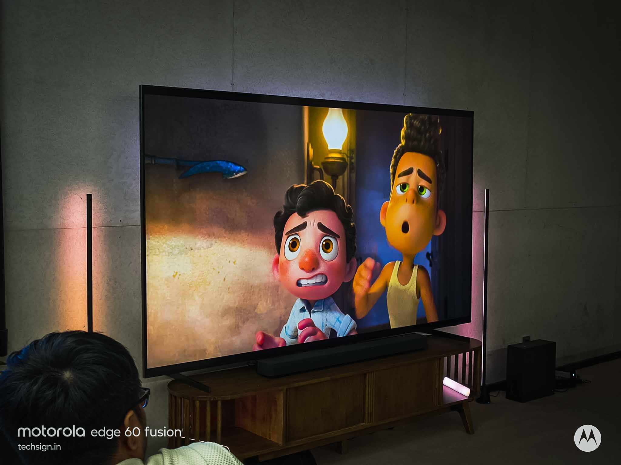 Signify ra mắt giải pháp ánh sáng cho giải trí và cá nhân Signify ra mắt giải pháp ánh sáng cho giải trí và cá nhân