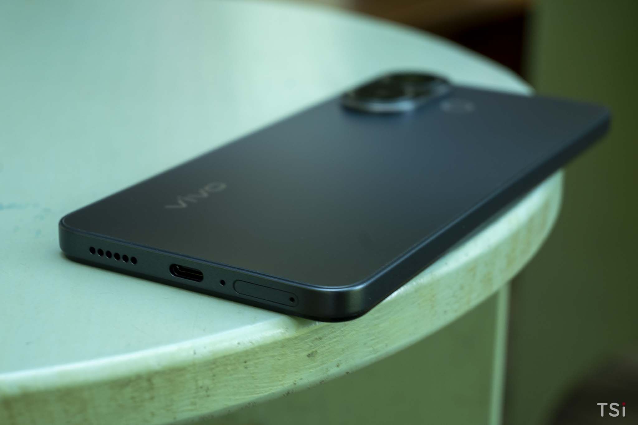 vivo V60 Lite 5G: đủ cho game và sử dụng hàng ngày