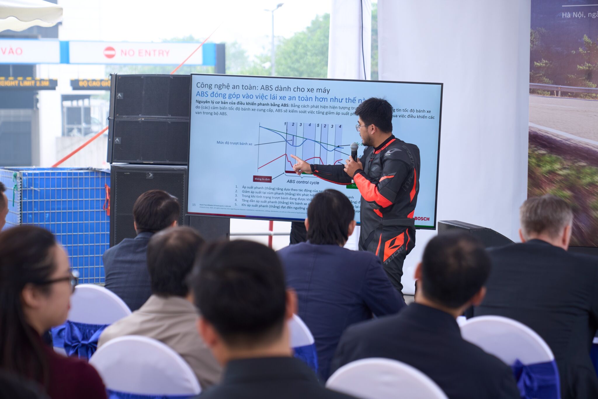 AIP Foundation giới thiệu công nghệ chống bó cứng phanh dành cho xe máy nhằm nâng cao chất lượng an toàn giao thông tại Việt Nam AIP Foundation giới thiệu công nghệ chống bó cứng phanh dành cho xe máy nhằm nâng cao chất lượng an toàn giao thông tại Việt Nam