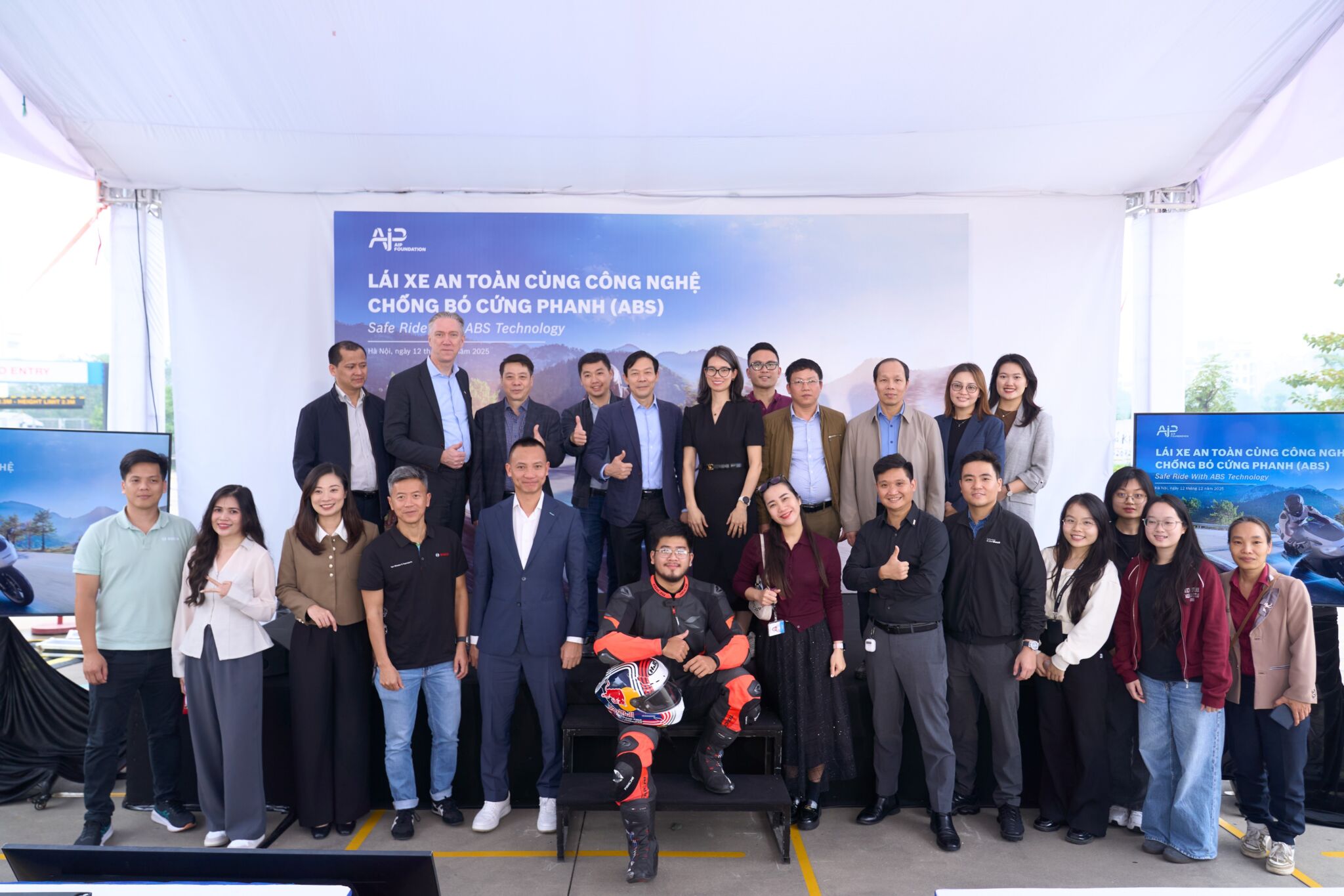 AIP Foundation giới thiệu công nghệ chống bó cứng phanh dành cho xe máy nhằm nâng cao chất lượng an toàn giao thông tại Việt Nam AIP Foundation giới thiệu công nghệ chống bó cứng phanh dành cho xe máy nhằm nâng cao chất lượng an toàn giao thông tại Việt Nam