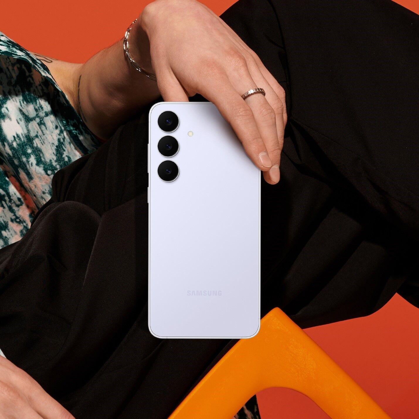 Cách người trẻ bắt trọn mọi khoảnh khắc đáng giá với Galaxy S25 FE Cách người trẻ bắt trọn mọi khoảnh khắc đáng giá với Galaxy S25 FE