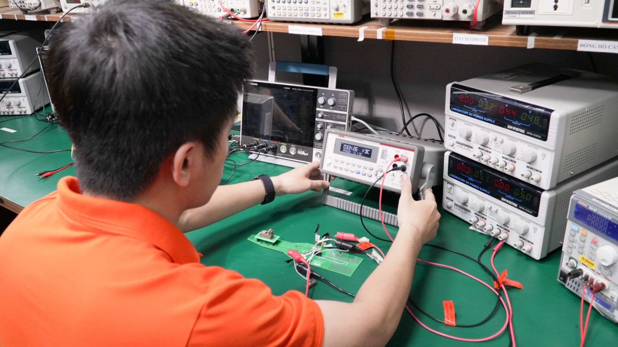 FPT xuất khẩu lô chip thương mại đầu tiên sang công ty điện tử hàng đầu Nhật Bản