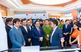 FPT giới thiệu hệ sinh thái giải pháp thúc đẩy Nghị quyết 57