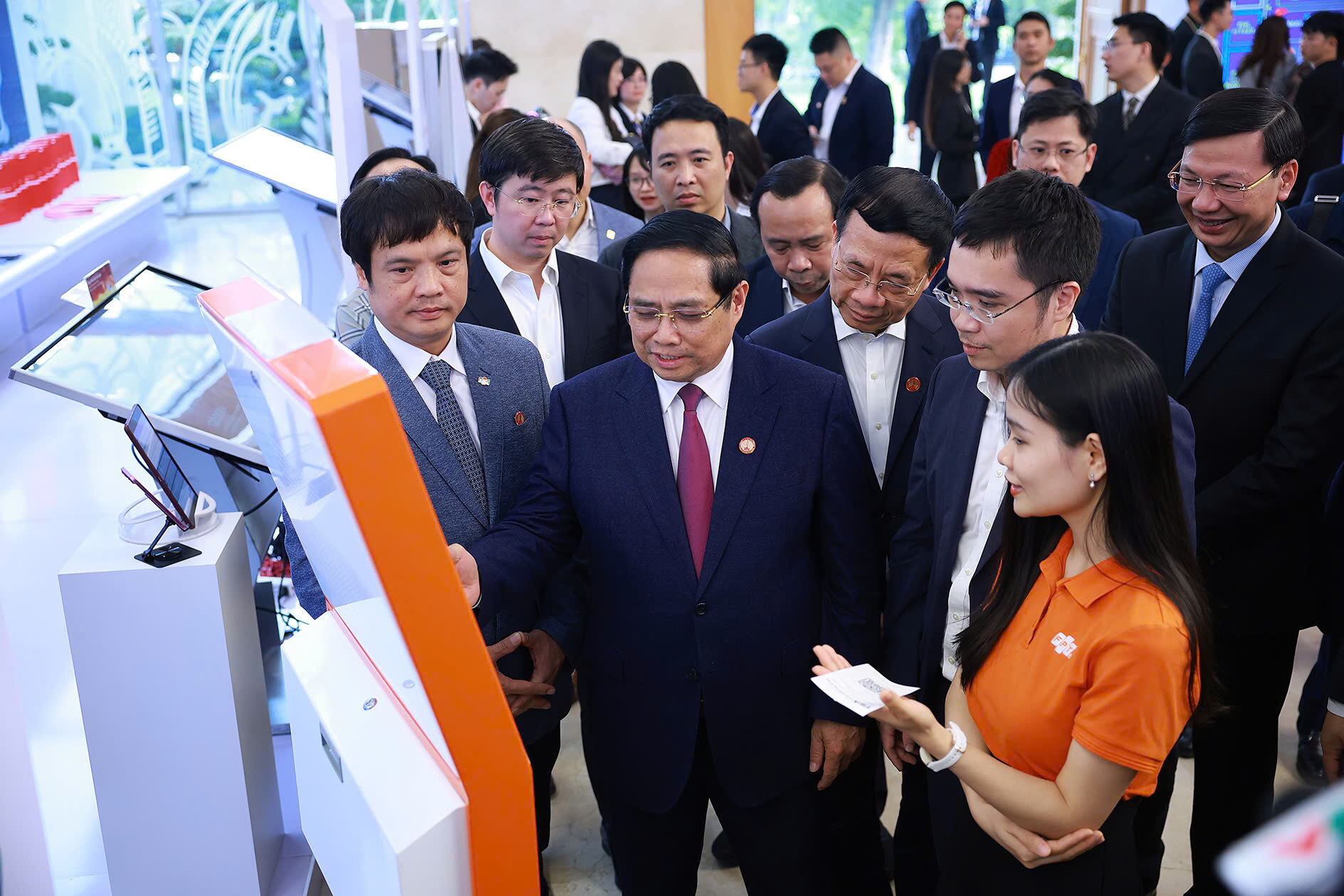 FPT giới thiệu hệ sinh thái giải pháp thúc đẩy Nghị quyết 57 FPT giới thiệu hệ sinh thái giải pháp thúc đẩy Nghị quyết 57