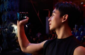 Gemini Live và Galaxy Z Flip7: hoàn hảo cho sáng tạo mọi lúc, biến hóa linh hoạt