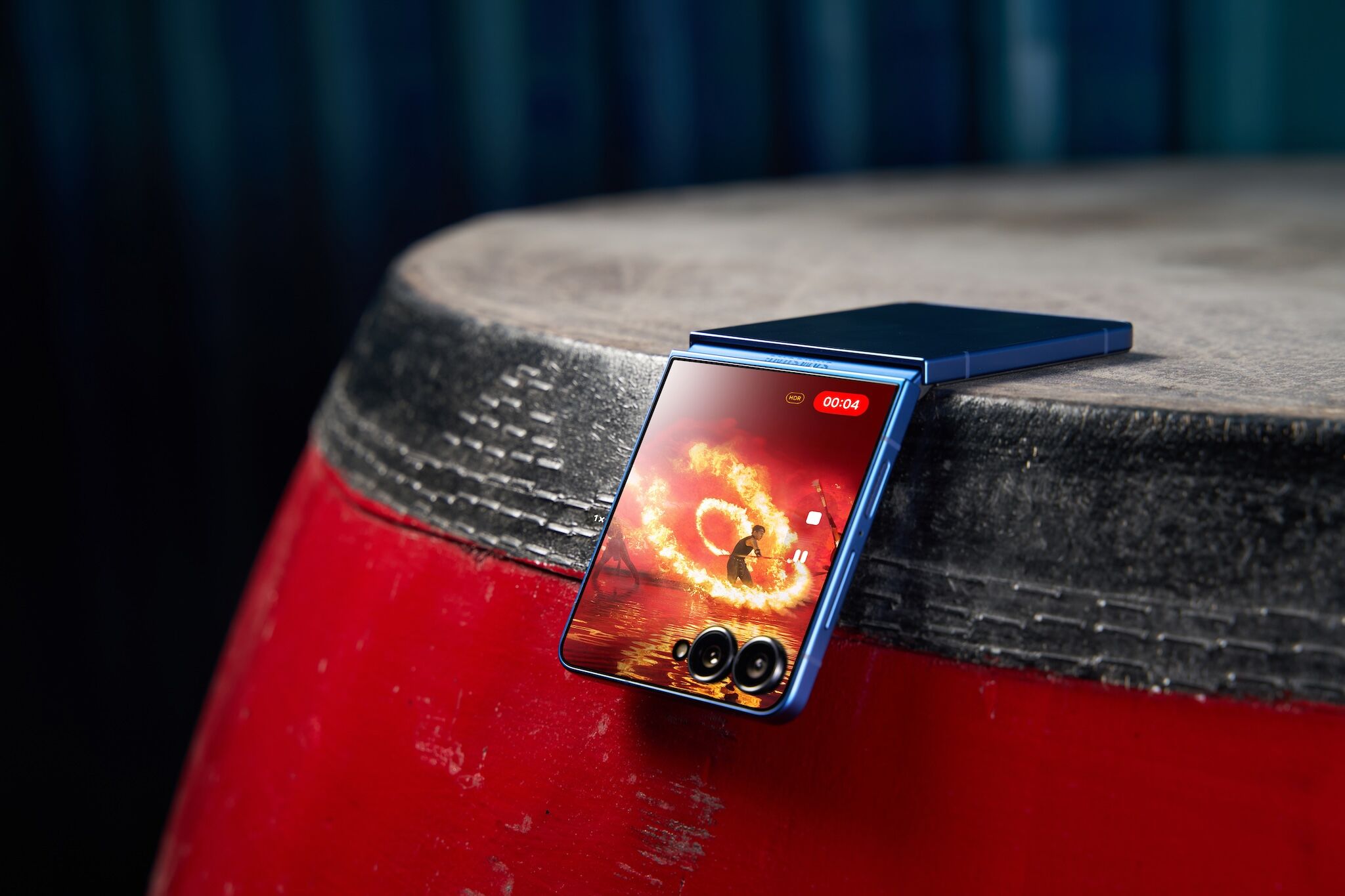 Gemini Live và Galaxy Z Flip7: hoàn hảo cho sáng tạo mọi lúc, biến hóa linh hoạt Gemini Live và Galaxy Z Flip7: hoàn hảo cho sáng tạo mọi lúc, biến hóa linh hoạt