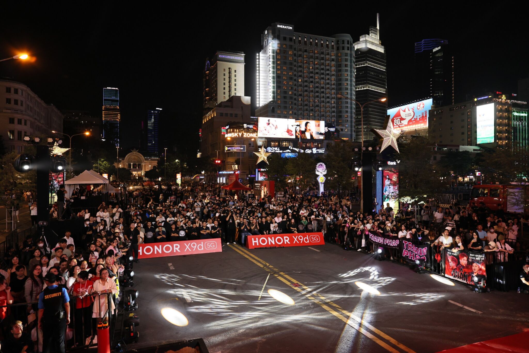 “Chiến binh” HONOR X9d chính thức lộ diện: Pin 8.300 mAh, ra mắt hoành tráng tại phố đi bộ Nguyễn Huệ