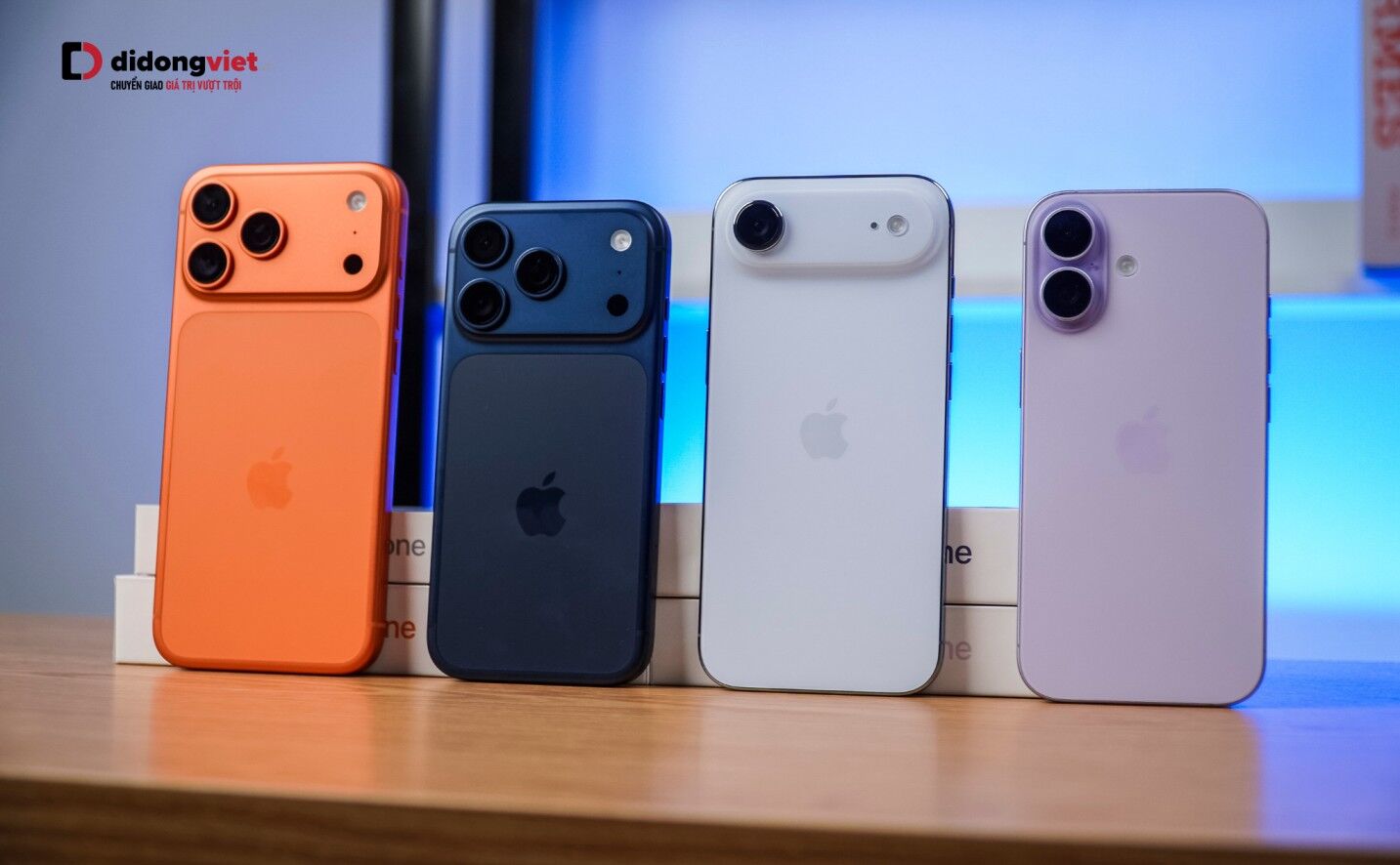 “Đại tiệc công nghệ” cuối năm tại Di Động Việt: iPhone 17 Pro Max giảm sâu, phụ kiện chỉ từ 59.000 đồng