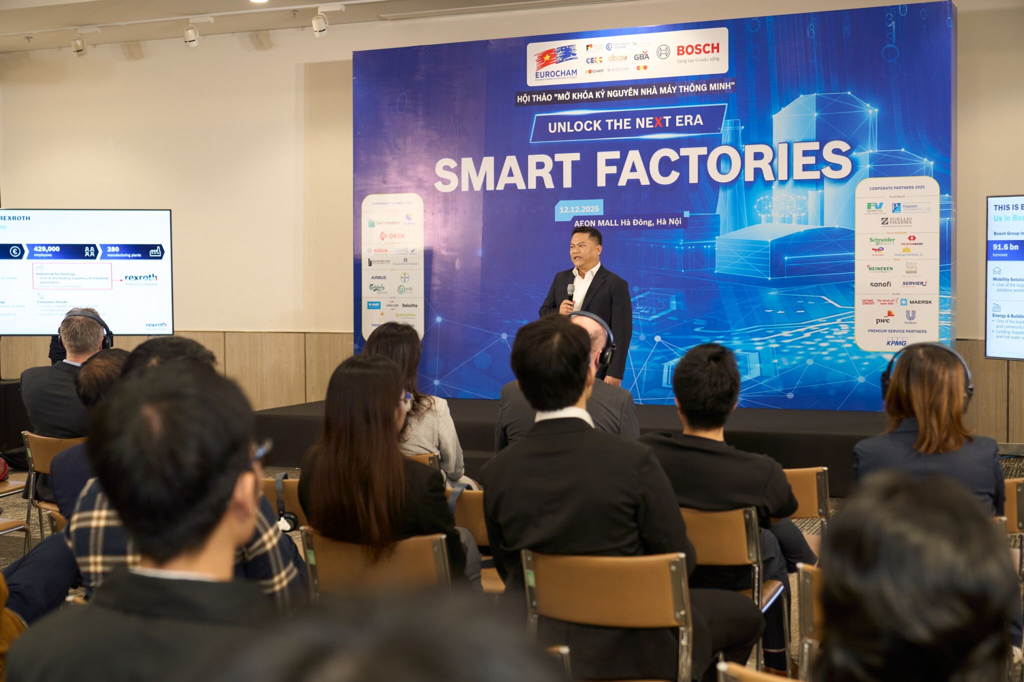 Tăng tốc chuyển đổi "Nhà máy thông minh" tại Việt Nam bằng các giải pháp đột phá Tăng tốc chuyển đổi "Nhà máy thông minh" tại Việt Nam bằng các giải pháp đột phá