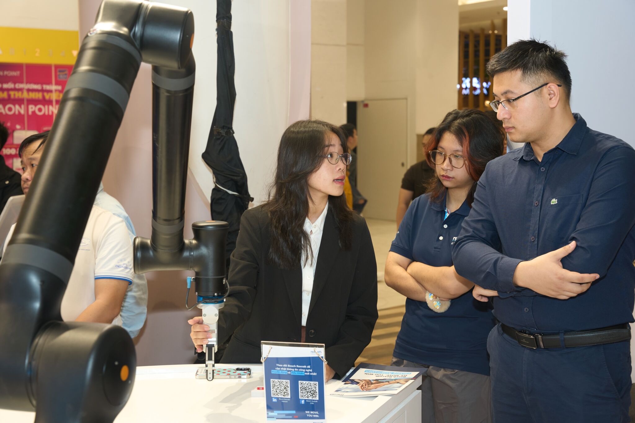 Tăng tốc chuyển đổi "Nhà máy thông minh" tại Việt Nam bằng các giải pháp đột phá Tăng tốc chuyển đổi "Nhà máy thông minh" tại Việt Nam bằng các giải pháp đột phá