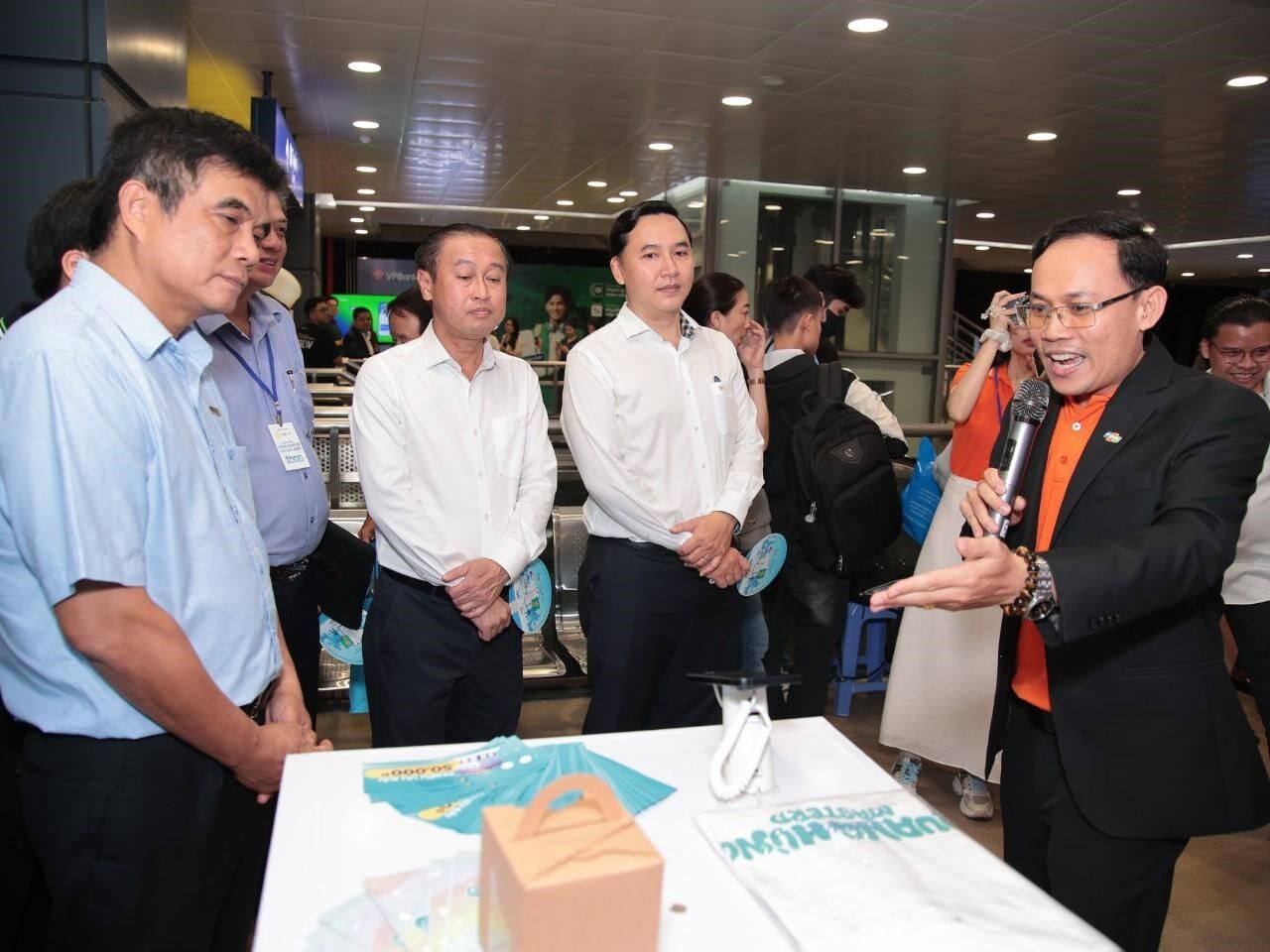 Lần đầu tiên tại Metro, Ngày hội Công nghệ số Thủ Đức - Thu Duc Digital Day 2025 thu hút hơn 14.500 lượt khách tham gia