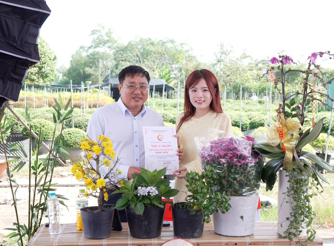 TikTok Shop phát động chiến dịch tiếp sức cộng đồng MSMEs, tôn vinh văn hóa Việt qua thương mại Tết TikTok Shop phát động chiến dịch tiếp sức cộng đồng MSMEs, tôn vinh văn hóa Việt qua thương mại Tết