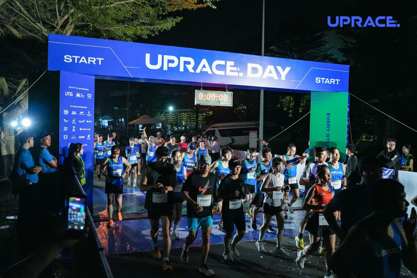 UpRace 2025: hơn 900.000 người cùng chạy, gần 3,5 triệu km ghi nhận vì cộng đồng UpRace 2025: hơn 900.000 người cùng chạy, gần 3,5 triệu km ghi nhận vì cộng đồng