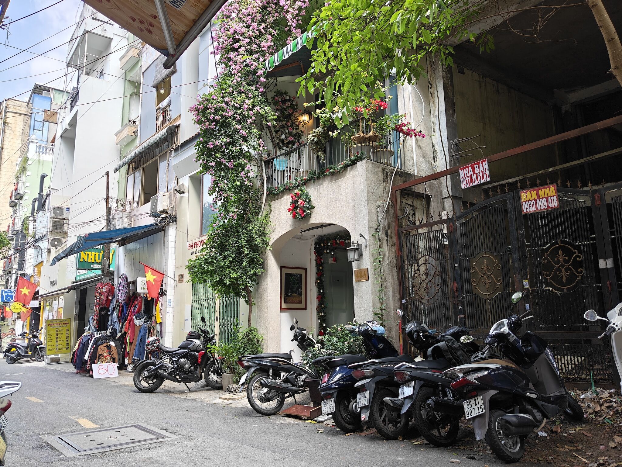 OPPO Reno15 5G: Camera chụp đẹp, AI đa năng, pin tốt OPPO Reno15 5G: Camera chụp đẹp, AI đa năng, pin tốt