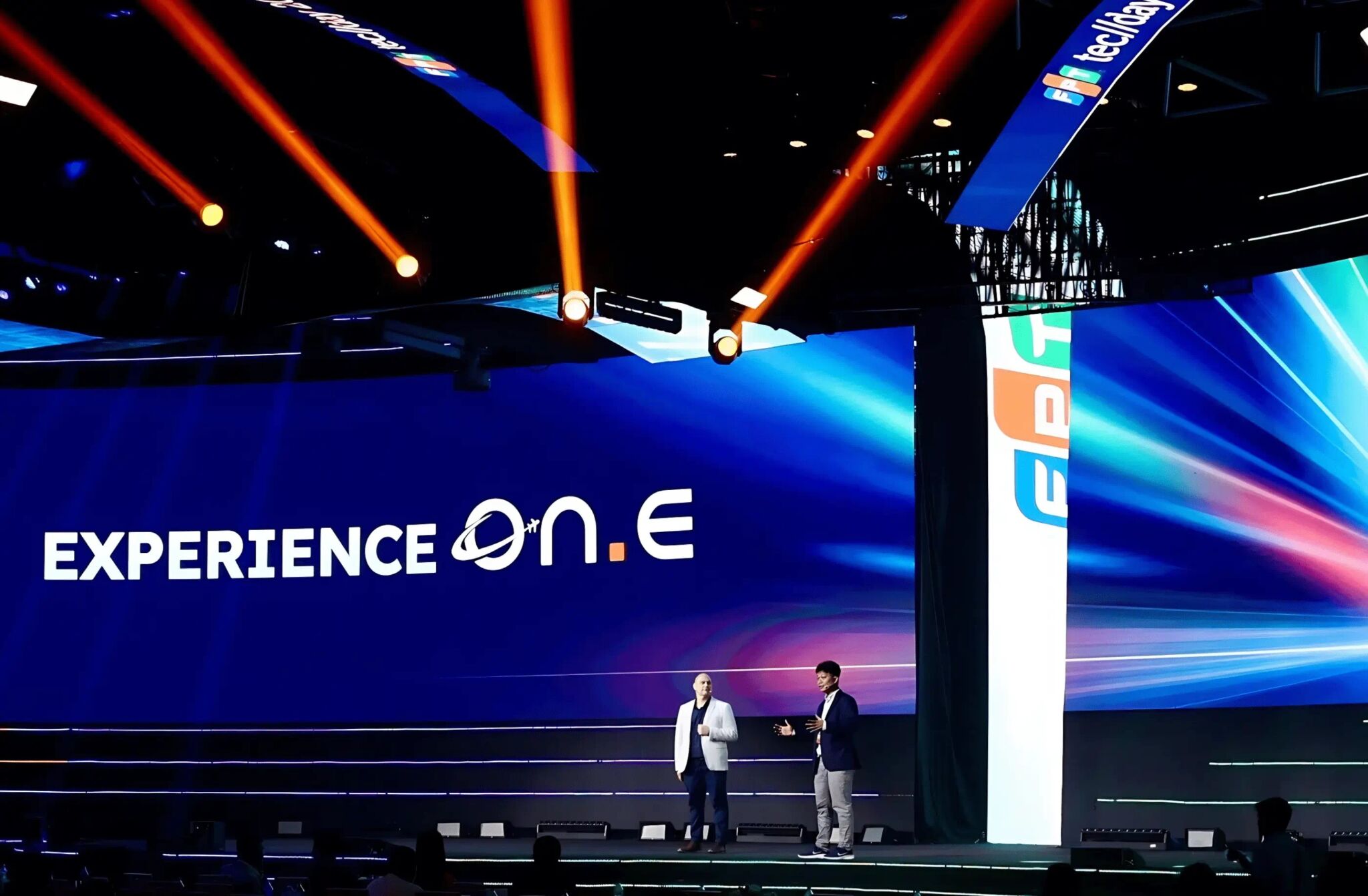 FPT tiên phong tư vấn, triển khai nền tảng trải nghiệm số thế hệ mới SitecoreAI FPT tiên phong tư vấn, triển khai nền tảng trải nghiệm số thế hệ mới SitecoreAI