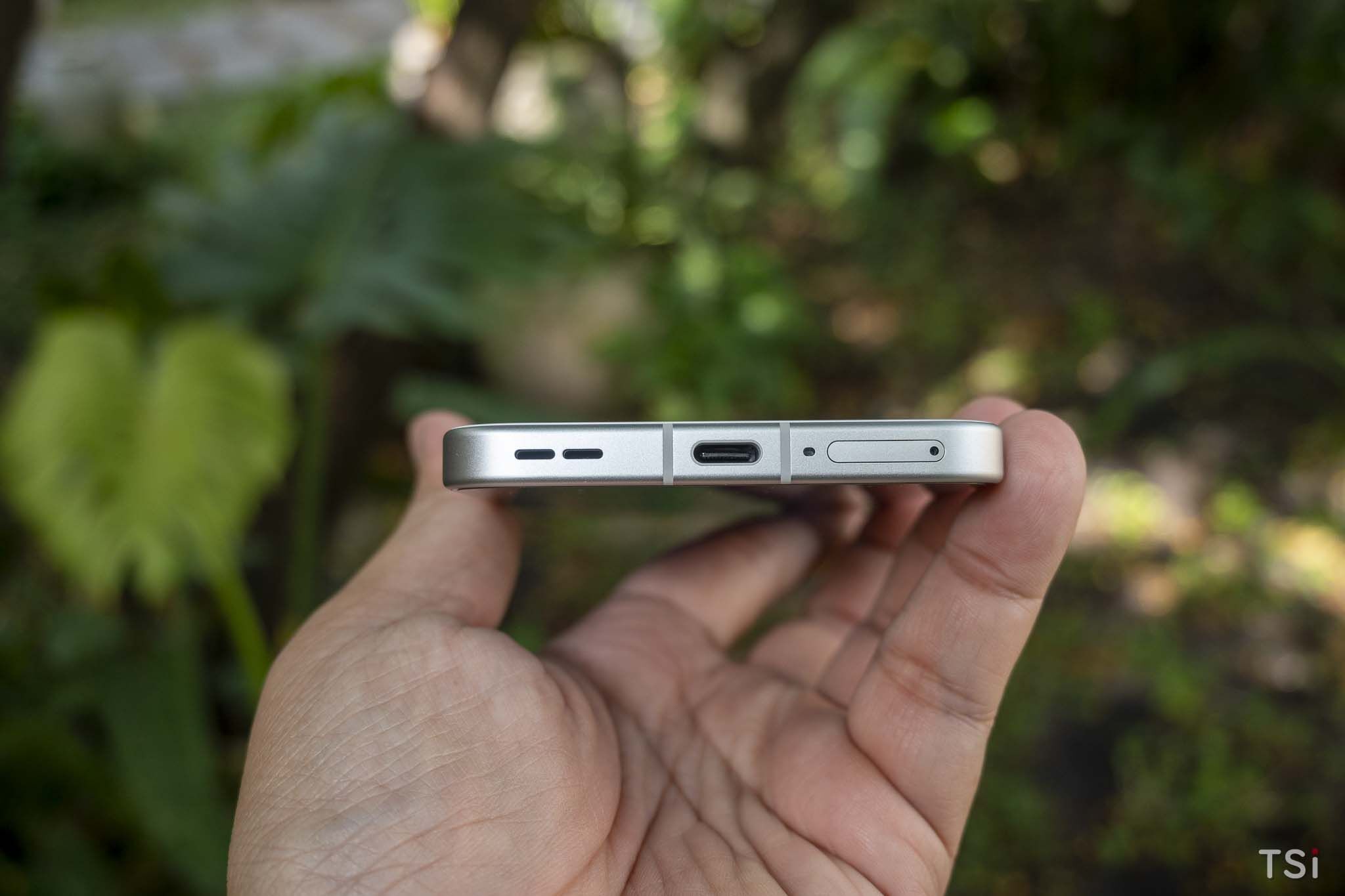 OPPO Reno15 5G: Camera chụp đẹp, AI đa năng, pin tốt OPPO Reno15 5G: Camera chụp đẹp, AI đa năng, pin tốt