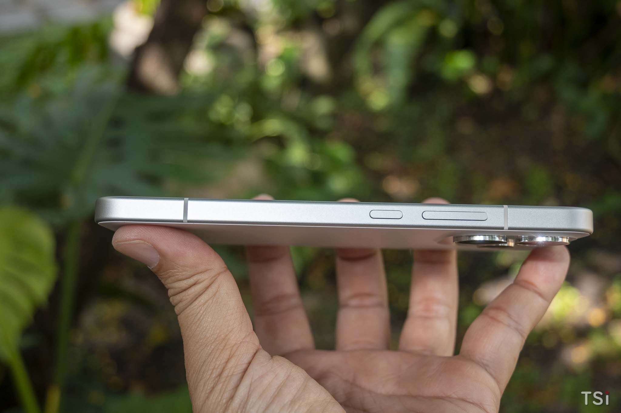 OPPO Reno15 5G: Camera chụp đẹp, AI đa năng, pin tốt OPPO Reno15 5G: Camera chụp đẹp, AI đa năng, pin tốt