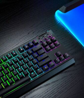 Razer BlackWidow V4 TKL HyperSpeed: Bàn phím cơ cao cấp cho game thủ