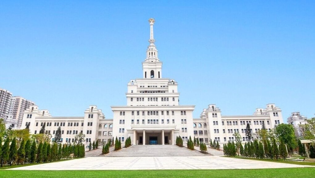 vingroup-dao-tao-20-000-nhan-tai-ai