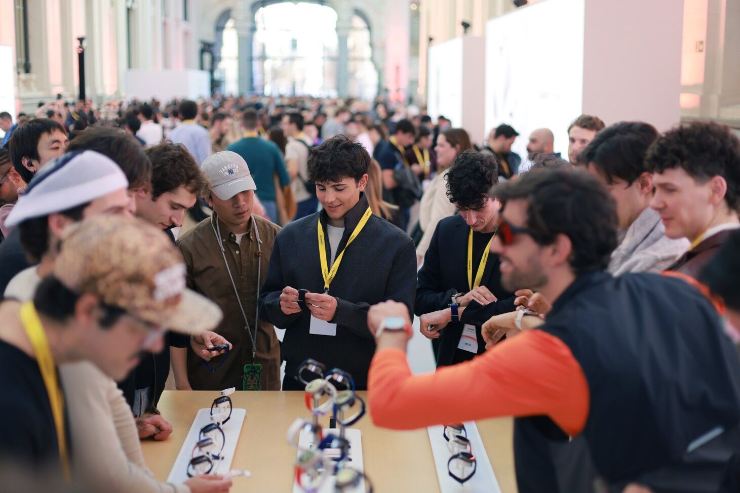 Huawei ra mắt loạt sản phẩm mới tại Madrid, trở lại phân khúc đồng hồ chạy bộ chuyên nghiệp Huawei ra mắt loạt sản phẩm mới tại Madrid, trở lại phân khúc đồng hồ chạy bộ chuyên nghiệp