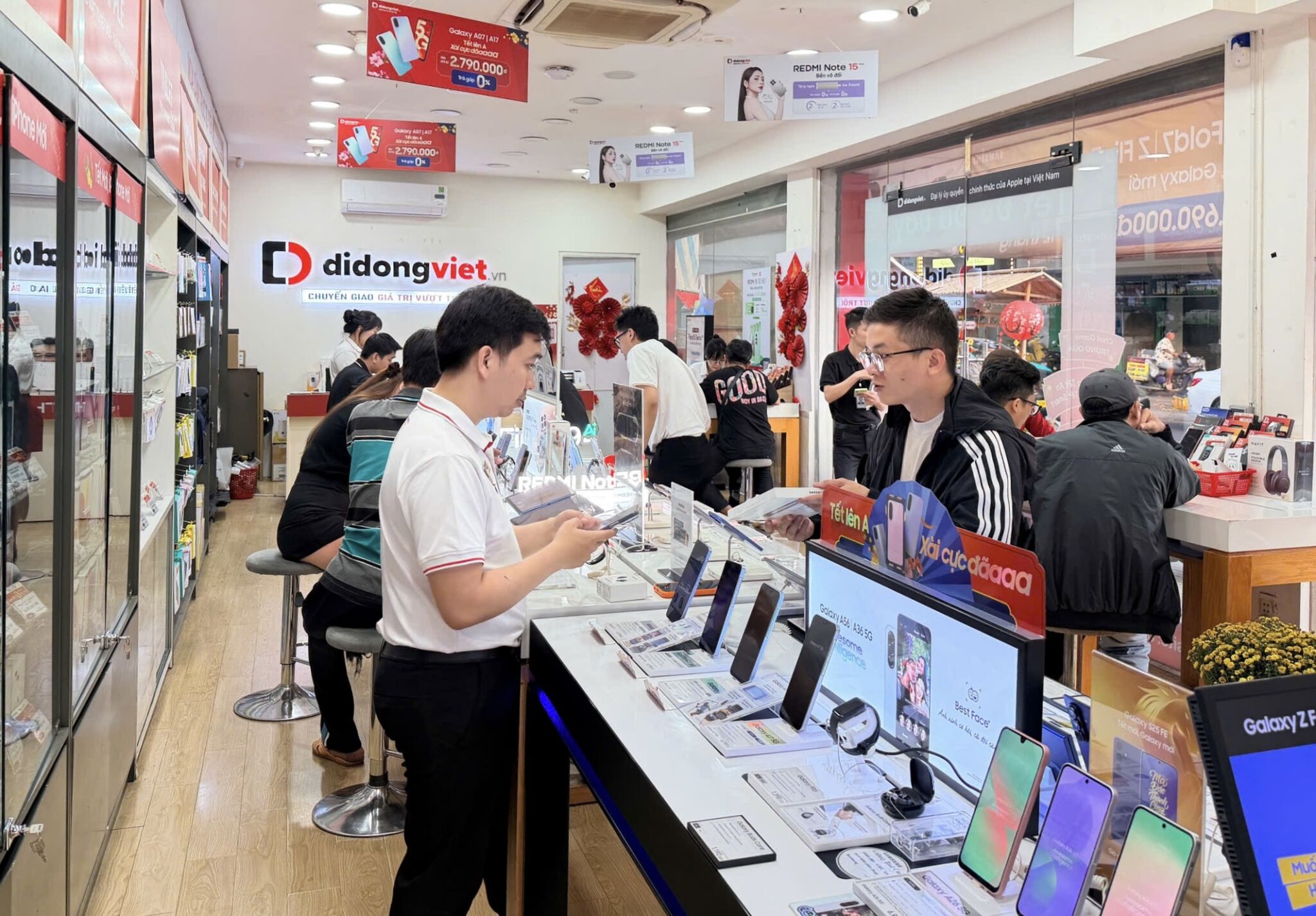 Đặt trước “siêu phẩm” Samsung Galaxy S26 tại Di Động Việt, tổng ưu đãi lên đến 16 triệu đồng