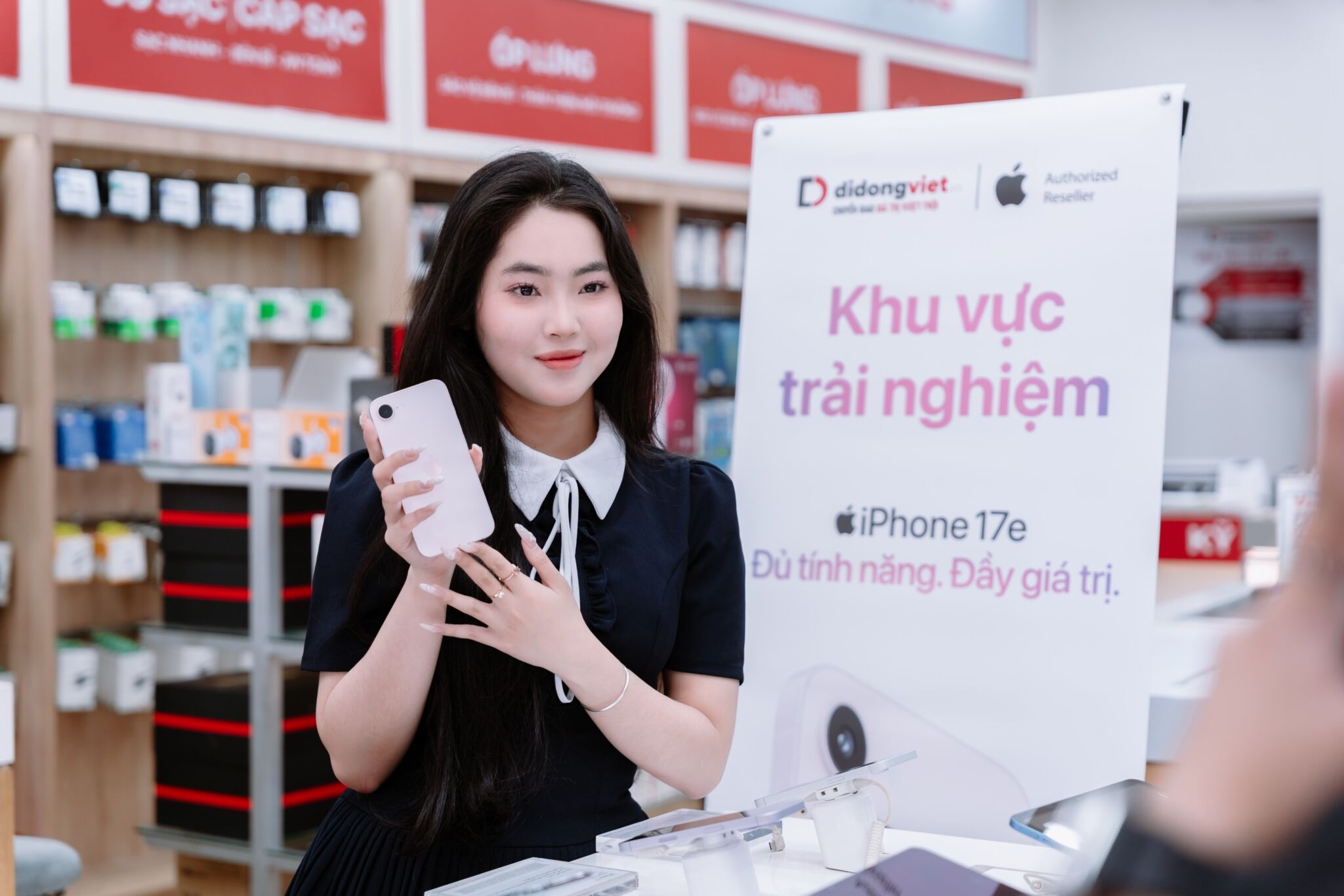 Di Động Việt mở bán iPhone 17e với loạt ưu đãi, hướng đến người dùng trẻ