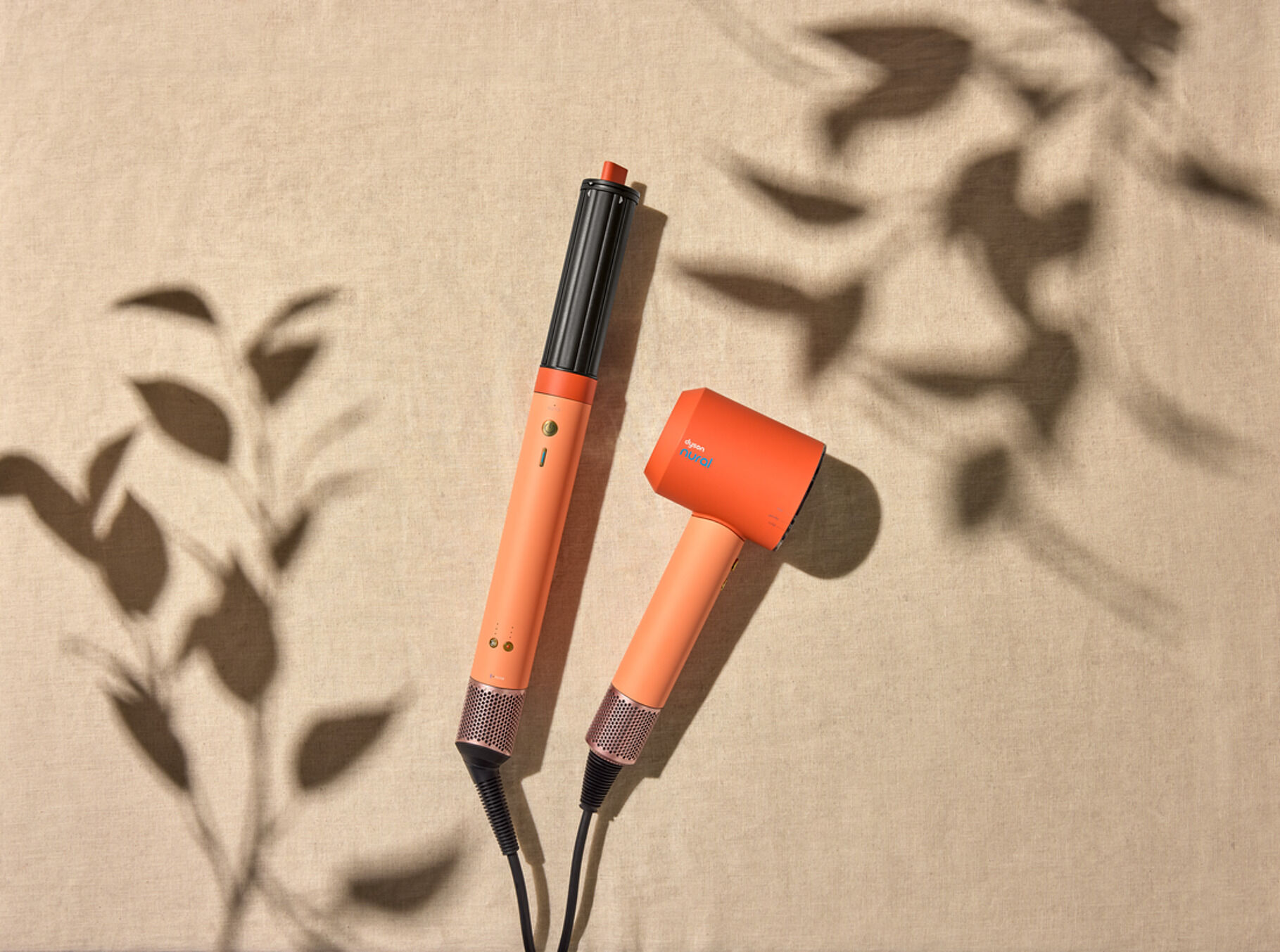 Dyson ra mắt phiên bản màu Ceramic Apricot và Topaz mới dành cho mùa hè Dyson ra mắt phiên bản màu Ceramic Apricot và Topaz mới dành cho mùa hè